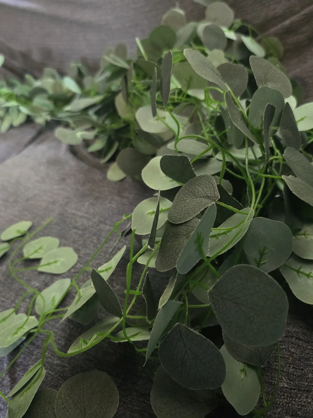 Green Eucalyptus Leaf Garland - Decorative Home Accent